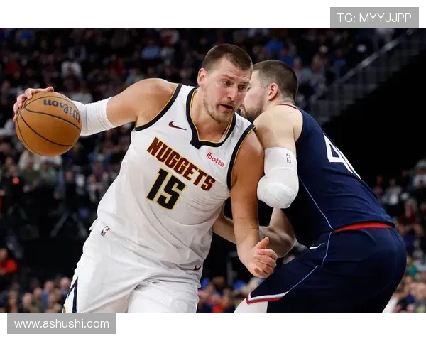 精湛工艺再现篮球巨星魅力 马头与面具艺术品致敬约基奇戈登